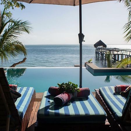 Dugong Beach Lodge Виланкулос Экстерьер фото