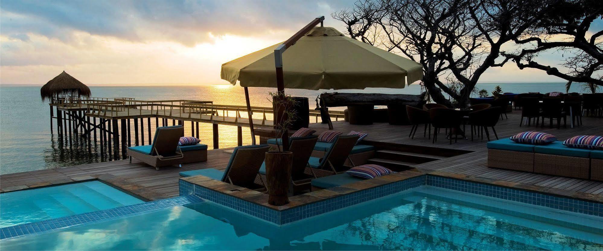 Dugong Beach Lodge Виланкулос Экстерьер фото