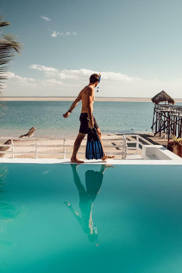 Dugong Beach Lodge Виланкулос Экстерьер фото